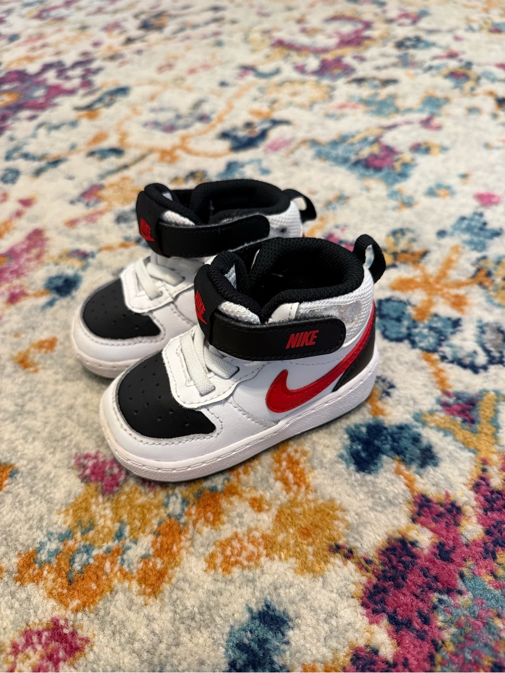 Nike Kids High-Top Sneakers White, Black & Red